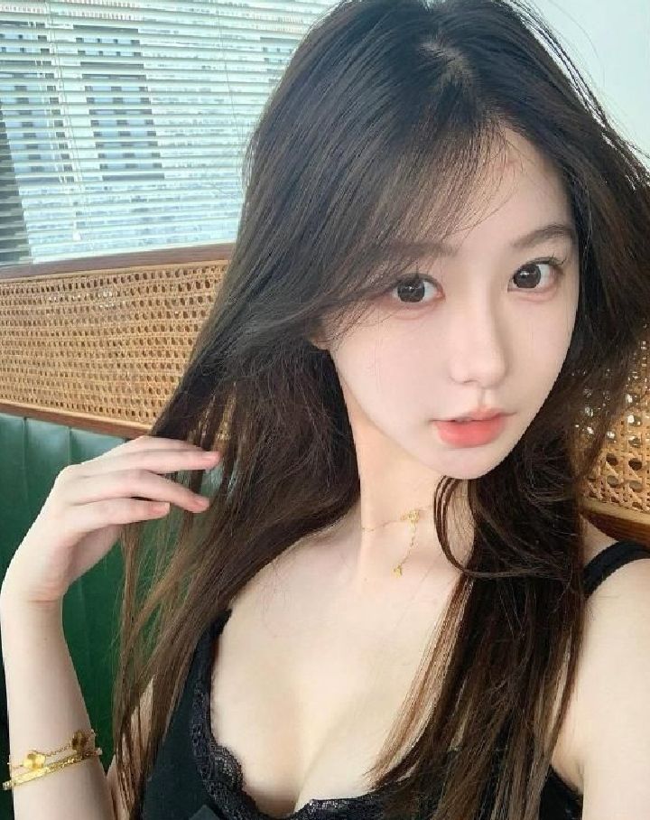 徐汇零零后甜妹潇潇