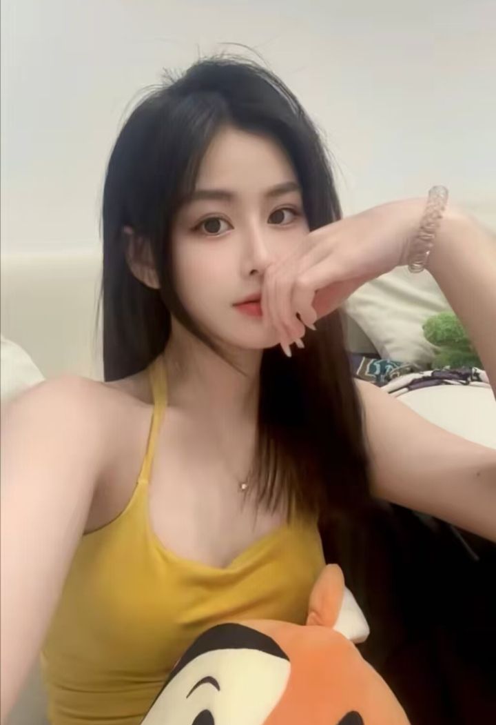 南关丝袜美腿嫩妹心心