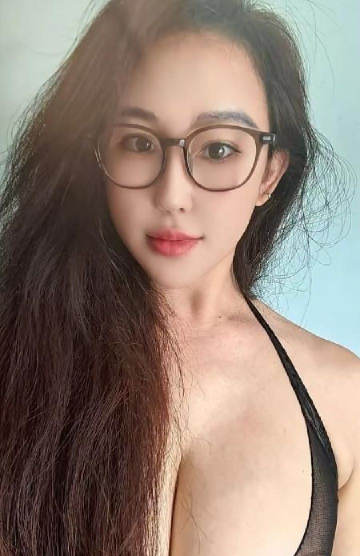 美乳肥臀情趣少妇