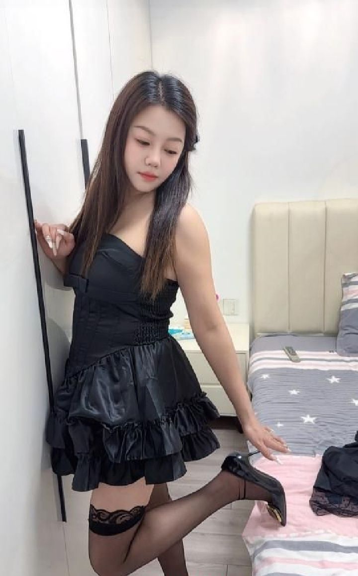 兼职美甲师热辣回归