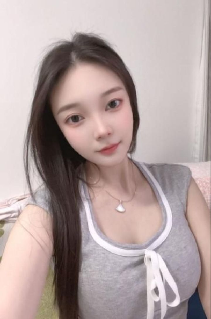 闵行白嫩丰满辣妹晨晨