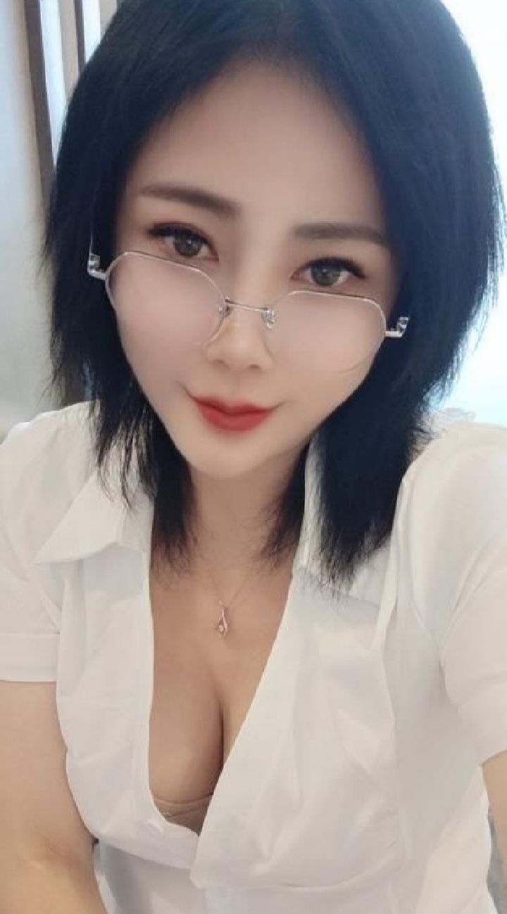 姑苏Sao丝眼镜御姐